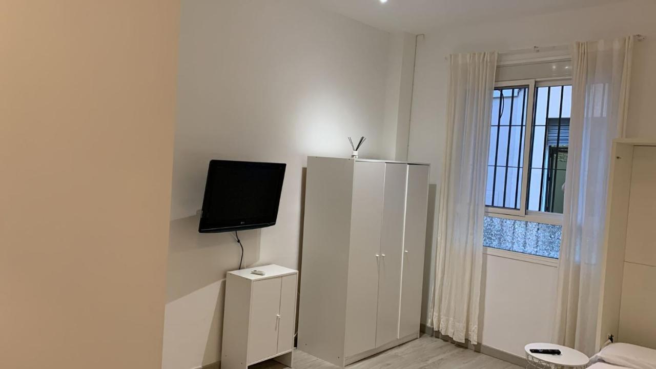 Estupendo Estudio Al Lado De Plaza La Merced Málaga Exterior foto